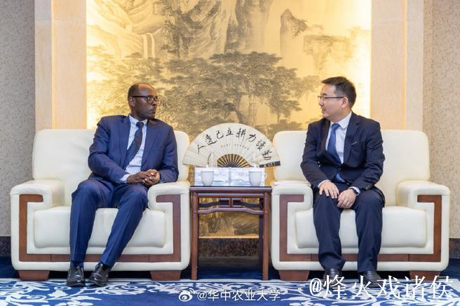 高志丹赴巴林出席第三届亚洲青年运动会并访问阿联酋 高志丹赴巴林出席第三届亚洲青年运动会并访问阿联酋